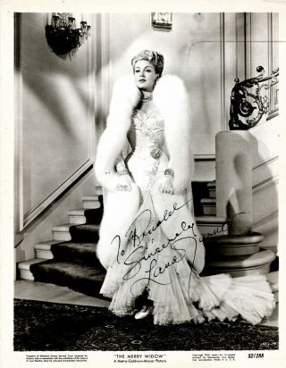 American Glamorous Actress Lana Turner,  Signed Vintage Studio Photo