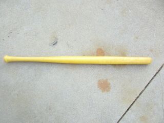 Vintage Yellow Official Wiffle Bat Made In U.  S.  A.  31.  5 " Long 3rd Gen? Good Shape