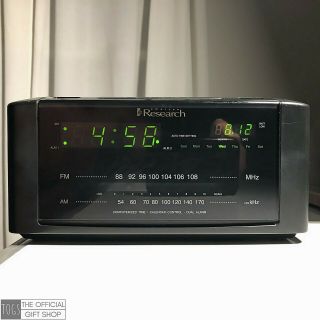 Emerson Research Cks2000 Dual Alarm Am/fm Clock Radio Automatic Smartset 1999
