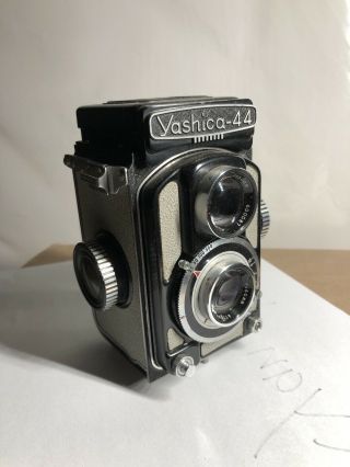 Vintage Yashica 44 Camera Twin Lens Reflex TLR 3