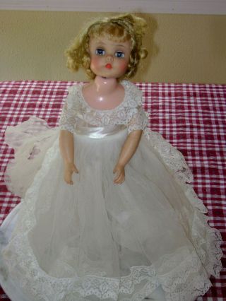 Vintage Mme.  Alexander 16 " Doll With Tagged Wedding Gown Outfit Madame 1960 