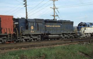 N&w Norfolk & Western D&h Railroad Train Locomotives Binghamton Ny Photo Slide