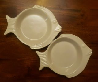 Vintage - Hall Pottery - Fish Dishes 299 Made In Usa White Pair Beach Seafood