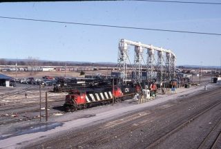 Cn Canadian National Railroad Locomotives Train Yard 2005 Photo Slide