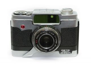 Vintage Camera Petri Orikkor Compact Color Corrected 1:28 F=28mm No.  62568