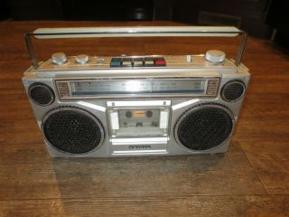 Vintage Sanyo Am/fm Cassette Player Boombox M9902 - 2 Portable Radio Music
