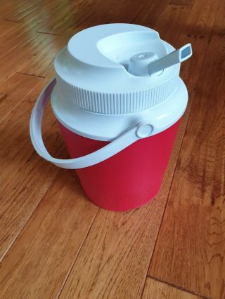 Rubbermaid Gott Insulated Thermal 1/2 Gallon Water Cooler Jug 1502 Vintage Red