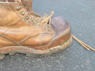 Vintage WW2 WWII U.  S.  Army Mountain Troop Leather Ski Boots Size 9 1/2 3