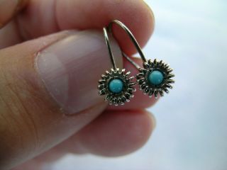 Lovely Little Vintage Sterling Silver Turquoise Flower Drop Earrings