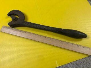 Vintage Hollands Mfg Co 16 " Pipe Wrench Early Erie Pa 1892 Dated Take A Look