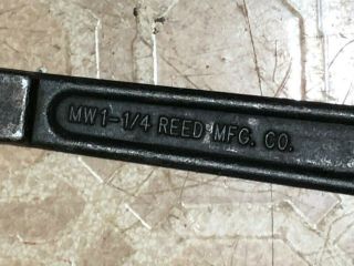 Vintage Reed Mfg.  Co.  MW1 - 1/4,  32mm spring loaded jaw grip wrench 1 - 1/4in. 3