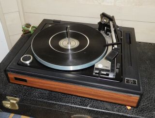 Vintage Realistic Lab 37 Turntable & Dust Cover