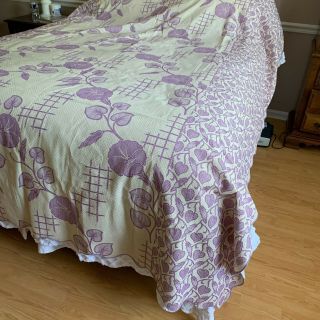 Vintage bedspread crisp lavender white trumpet flower Shabby cottage chic 2