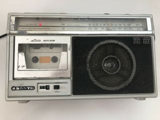 Vintage Sanyo Boombox Am/fm Radio Casette Tape Recorder Player Mz - 52 Guc