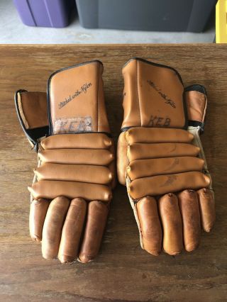 Vintage Cooper Canada Leather Ice Hockey Gloves 9 Armourclad Nylon 1960s