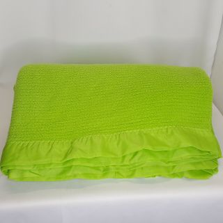 Vintage Waffle Weave Blanket Lime Green Acrylic Nylon Satin Trim 84 " X 86 "