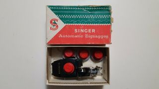 Vintage Singer Automatic Zigzagger No 161157 With 4 Knob Patterns Plus Box:
