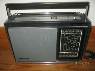 Vintage Panasonic Rf - 1260 Am Fm Sw Transistor Radio