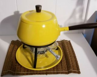 Vintage Gourmet International Fondue Pot Burner Mat Plate Tray Japan Box Yellow