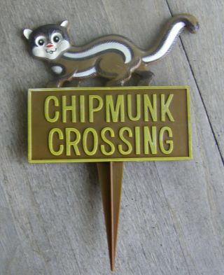 Vintage Artline Lawn Sign Decorations Chipmunk Crossing