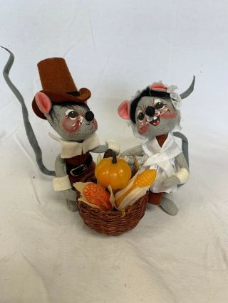 Annalee 1990 Pilgrim Thanksgiving Mouse Mice Set With Basket