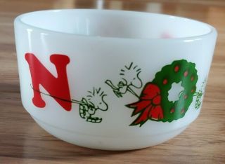 Vintage Anchor Hocking Fire King Snoopy Peanuts Christmas Noel Milk Glass Bowl