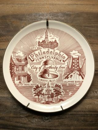 Vintage Philadelphia Pennsylvania Pa Philly Souvenir Plate With Hanger 7.  25” Euc