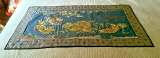 Vntg Chinese Silk Gold Metallic Thread Hand Embroidered Panel Foo Lion And Cubs