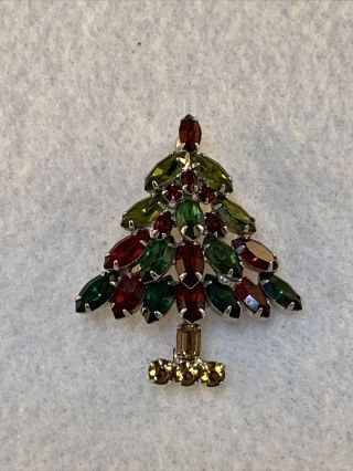 Vintage Napier Gold Tone With Red & Green Rhinestone Christmas Tree Pin (1805)