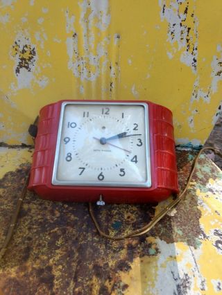 Vintage Seth Thomas Red Art - Deco Kitchen Wall Clock " Hitt " No.  E854 - 003