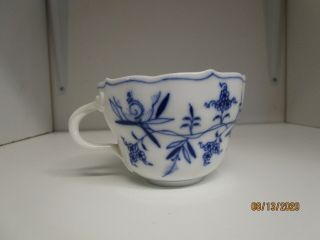 Vintage Meissen Blue Onion Scalloped Cup Germany