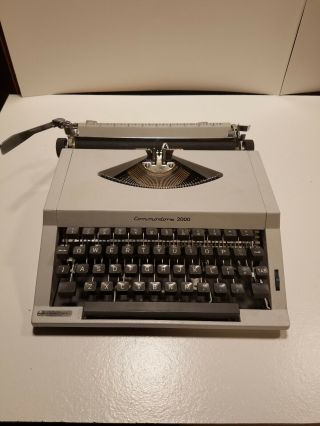 Vintage Commodore 2000 Portable Typewriter (1960 
