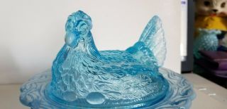 Vintage LG Aqua Ice Blue Opalescent Glass Hen Chicken on Nest Basket 3