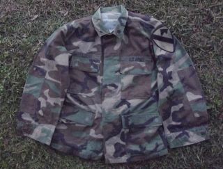 Vintage Unicor Army Woodland Camo Shirt Coat Medium Short 1st Calvary Patched