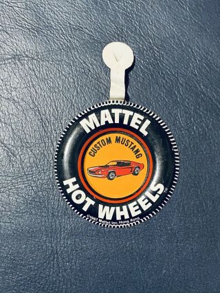 Vintage Hot Wheels - Custom Mustang 1967 Redline Tin Litho Badge Pin Tab Button