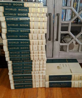 Vintage 1963 The World Book Encyclopedia Complete Set A - Z With A - Z Dictionaries