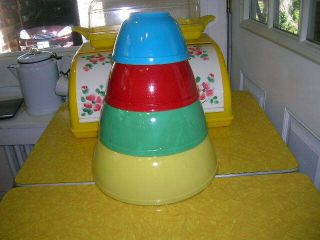 Vintage Pyrex Primary Four Bowl Set 401 402 403 404 Yellow Green Red Blue