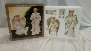 Vintage Jade Porcelain Bon Ton Set Of 4 Nativity Figurines W/gold Accent