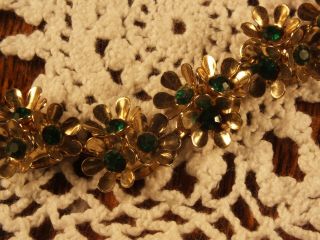 Vintage 50s Gold Tone Green Rhinestone Daisy Flower Costume Necklace/Choker 2