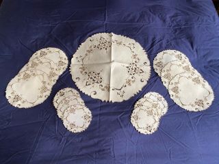 13 Piece Set Vintage Madeira Hand Embroidered Linen Table Mats / Doilies