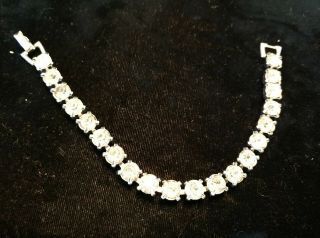 Vintage Signed Weiss Tightly Pronged Clear Glass Rhinestone Tennis Bracelet