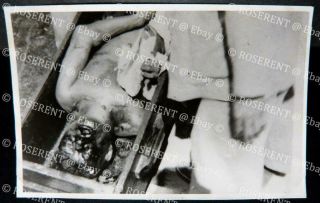 1957 Hong Kong - Kowloon Riots - A Dead Rioter In A Coffin - Photo 13.  5 By 9cm