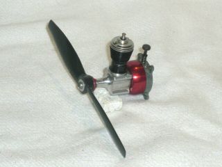 Vintage,  Cox " Pee - Wee " 0.  020,  Glow/nitro Model Engine