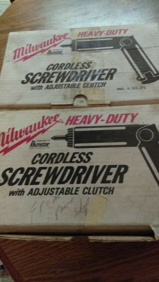 2 Vintage Milwaukee 1/4 " Cordless Screwdriver Kits 2.  4 Voltage Battery