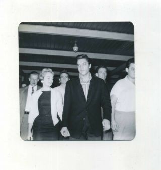 Vintage Snapshot Photo Elvis Presley W/ Anita Wood Fan Club B&w 236