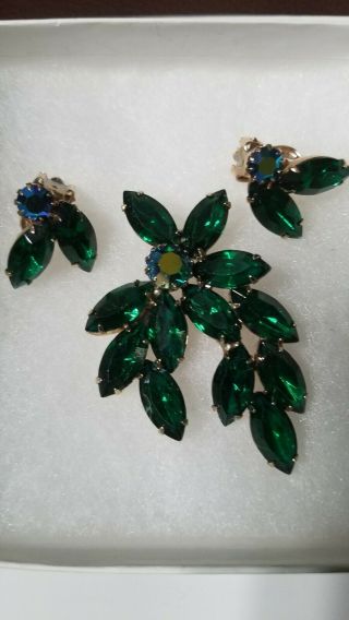 Vintage Emerald Green Brooch And Earring Set