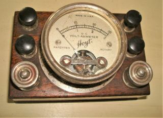 Vintage Hoyt D.  C.  Volt - Ammeter Tester Wooden Base