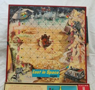 VINTAGE 1965 LOST IN SPACE TV SHOW BOARD GAME MILTON BRADLEY COMPLETE 2