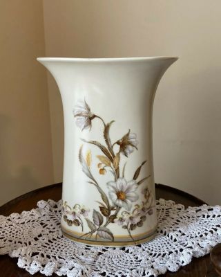 Vintage Kaiser Nirvana K Nossek Floral Vase Hand Painted Daisies,  Germany 8”