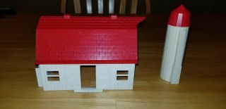 Vintage 1950s O Scale Plasticville White Red Barn With Silo
